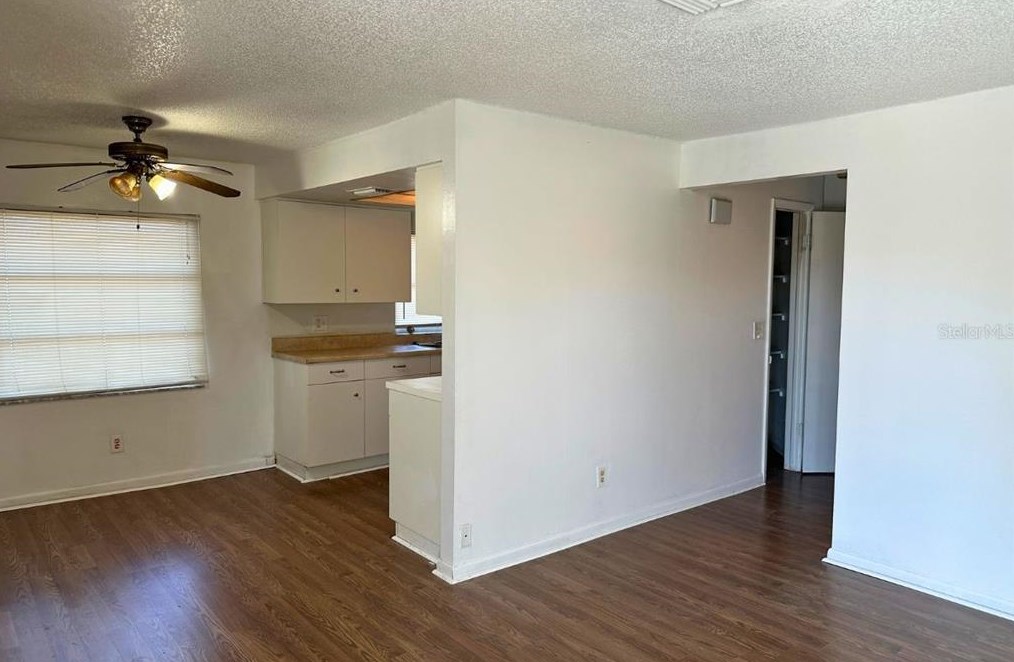 209 Northwest Jefferson Cir N #13, Saint Petersburg, FL 33702