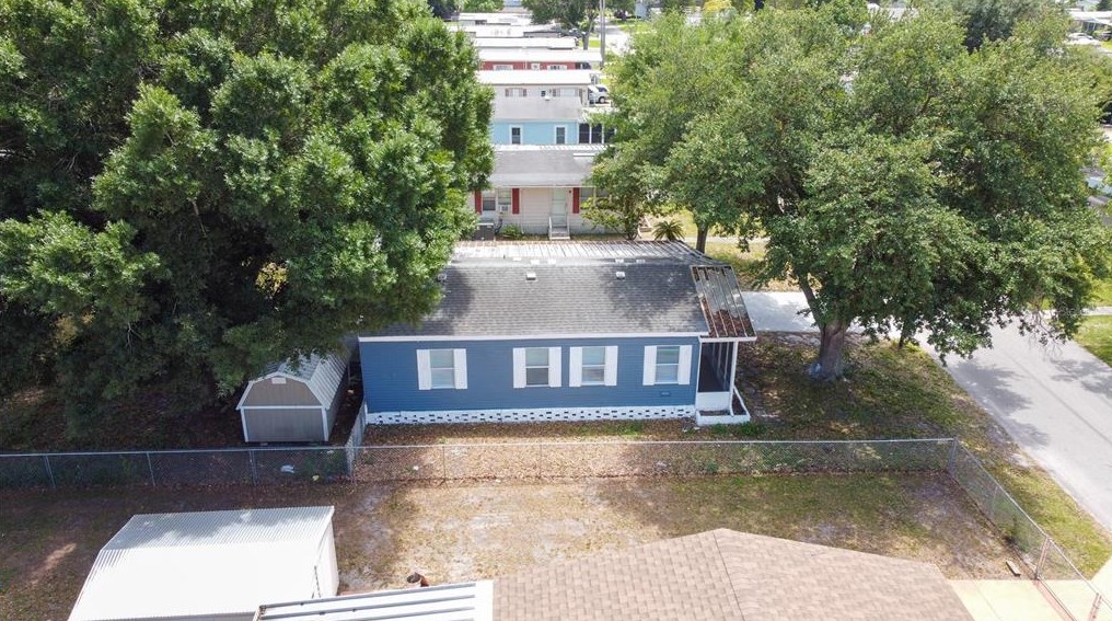 444 Lazy Lake Dr W, Lakeland, FL 33801