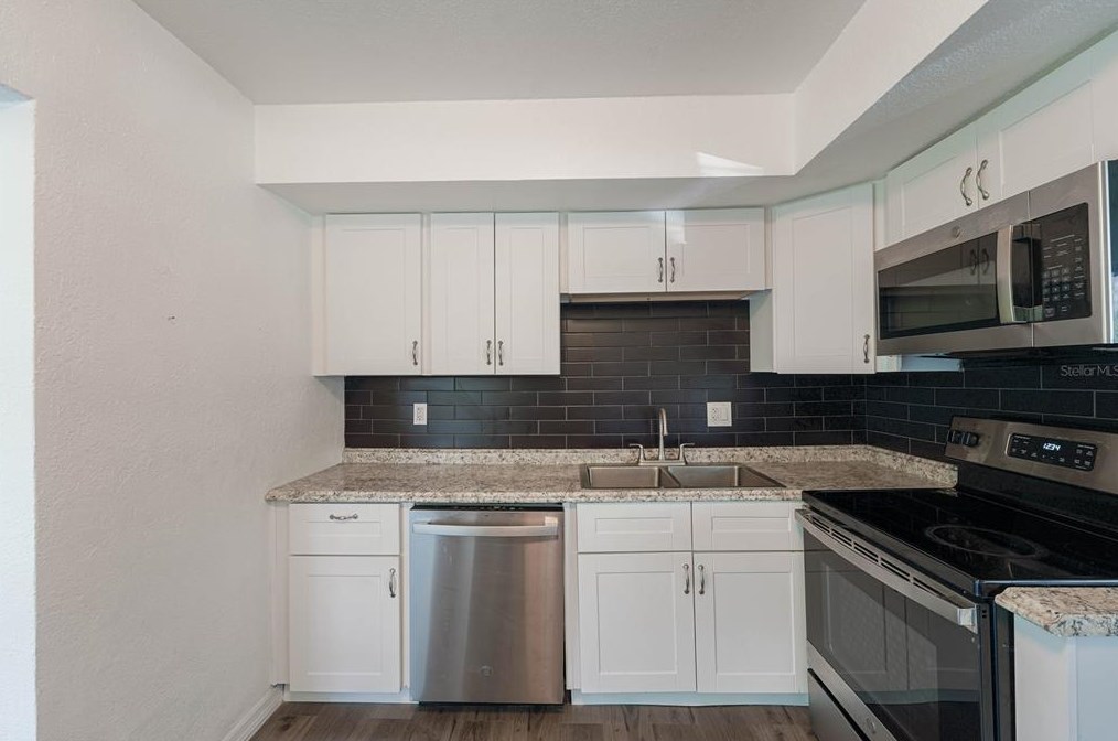 5224 Kapok Dr, New Port Richey FL  34652-4654 exterior