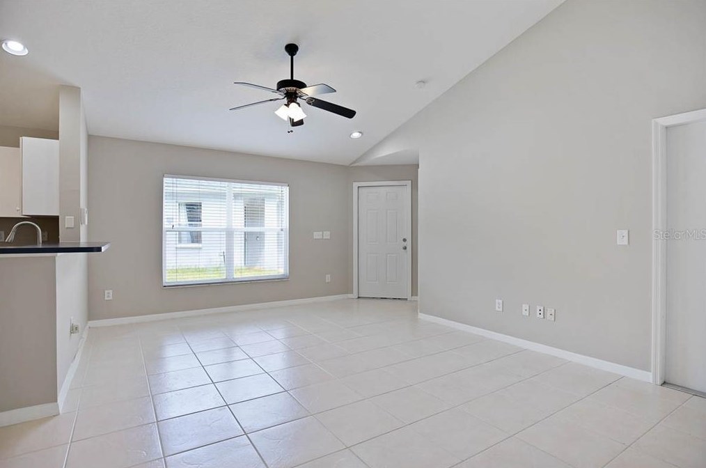 6001 Kiteridge Dr, Lithia, FL 33547