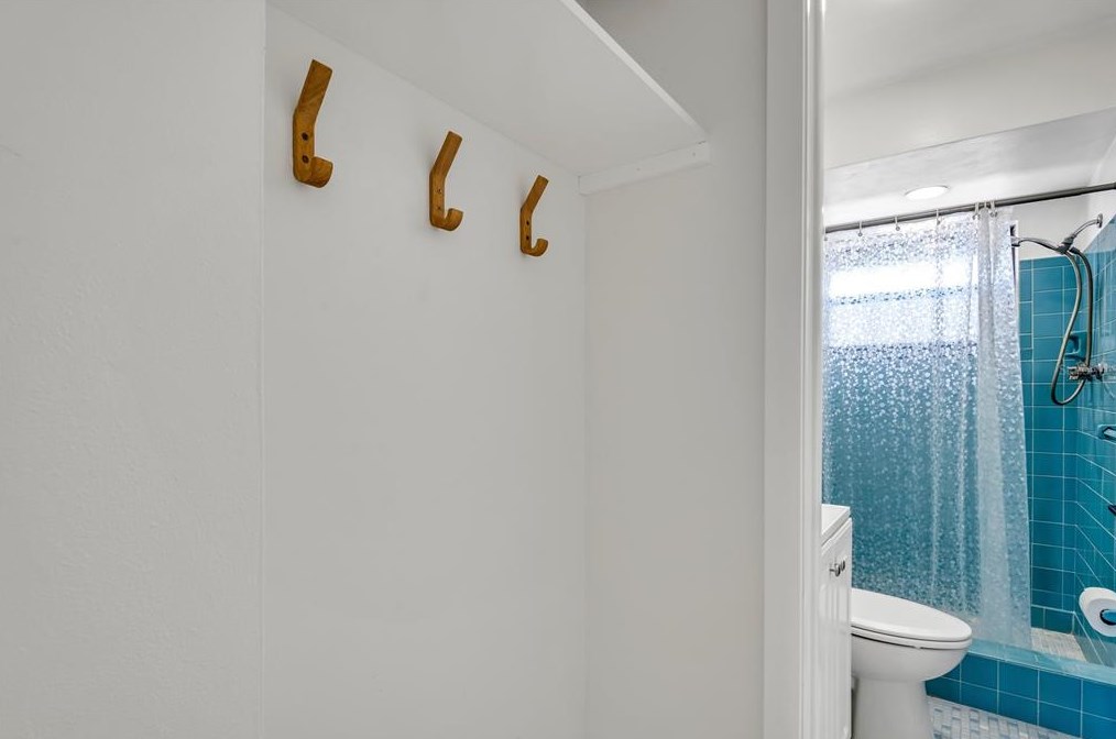 4071 34th Ave, Saint Petersburg FL  33713-1264 exterior