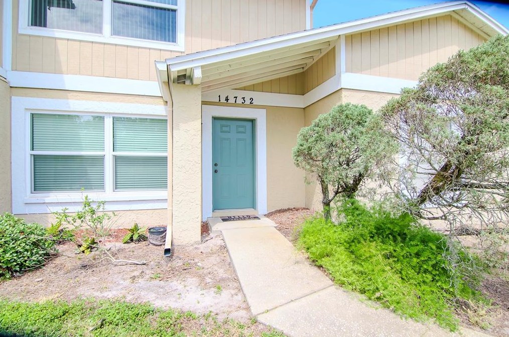 14732 Pine Glen Cir, Lutz, FL 33559-3293