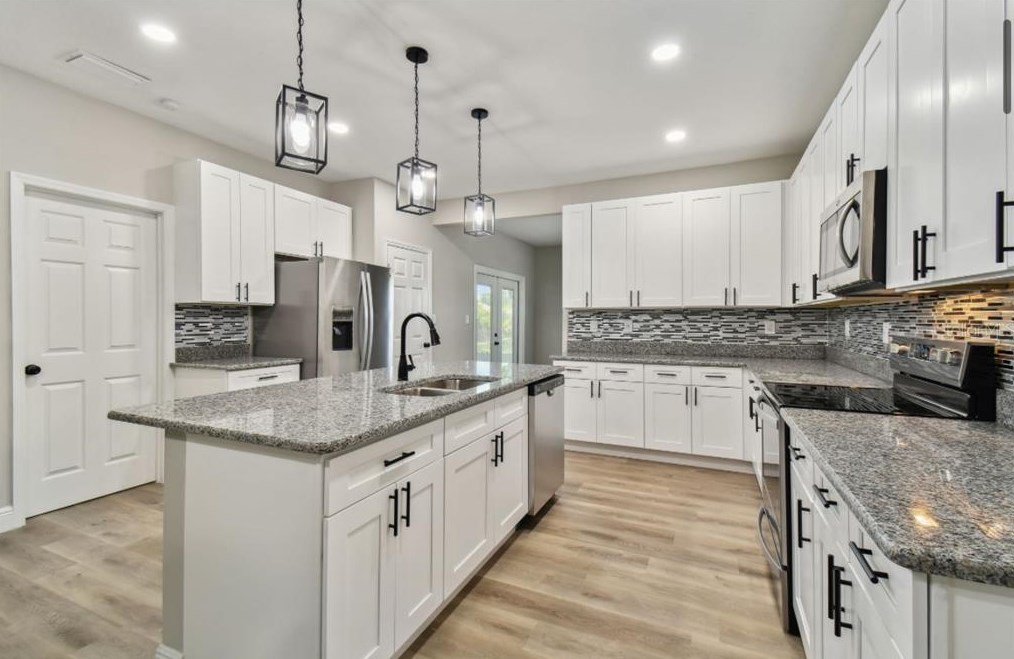 3040 Knights Station Rd, Lakeland, FL 33810-2515