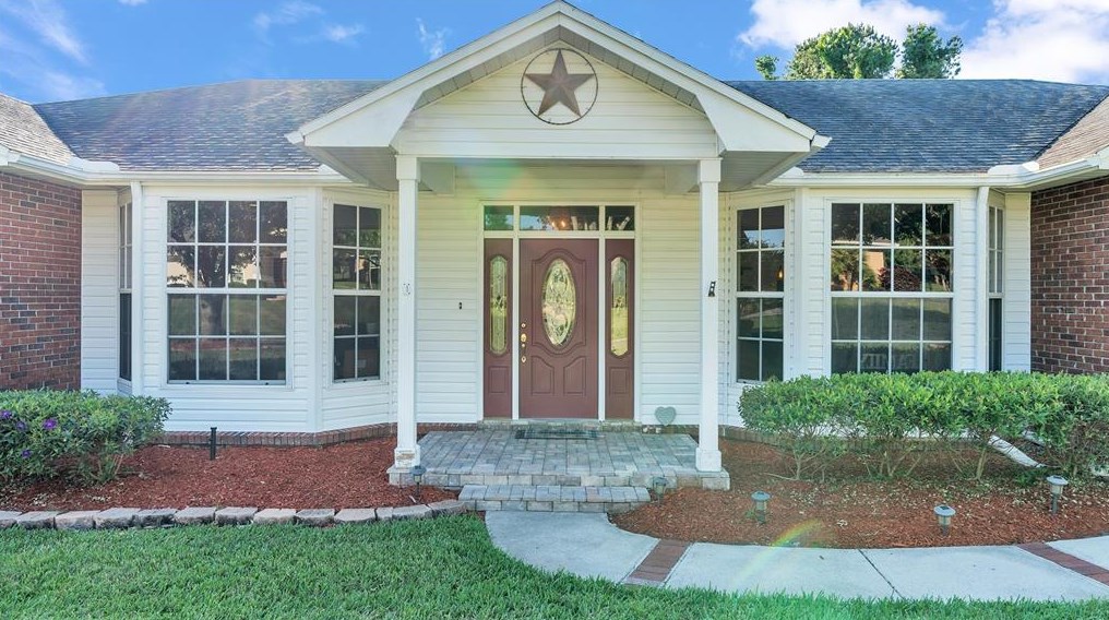5818 Coveview Dr, Lakeland FL  33813-4811 exterior