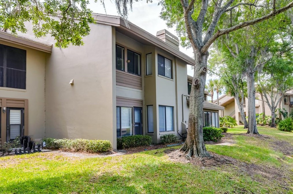 3095 Landmark Blvd #2006, Palm Harbor, FL 34684