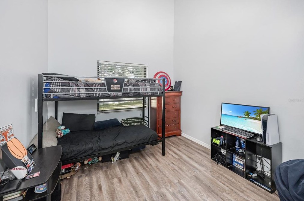 1313 Covey Cir, Lakeland FL 33809-4698 exterior