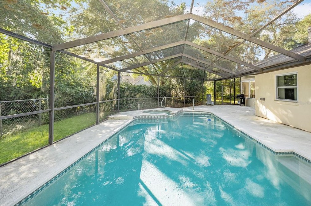 1313 Covey Cir, Lakeland FL 33809-4698 exterior