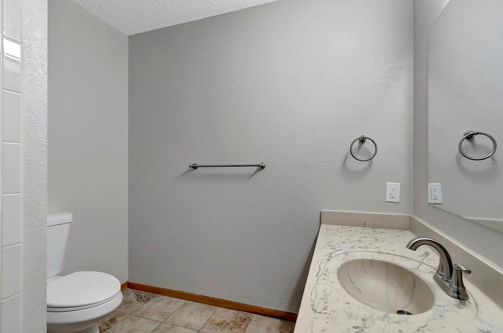 37036 Janet Cir, Dade City FL  33525-5920 exterior