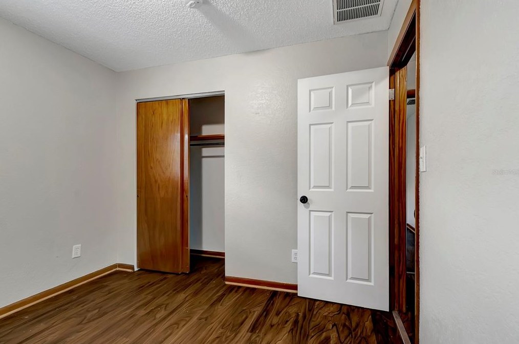 37036 Janet Cir, Dade City FL  33525-5920 exterior