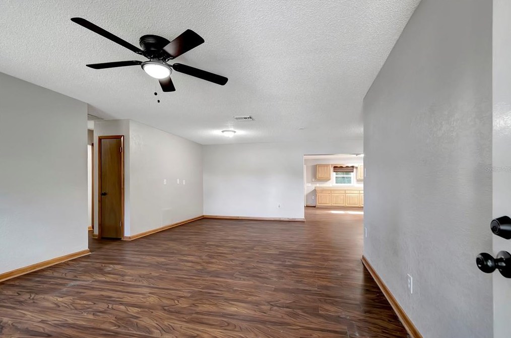 37036 Janet Cir, Dade City FL  33525-5920 exterior