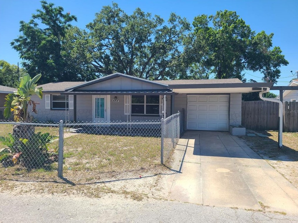 4808 Darlington Rd, Tarpon Springs, FL 34690