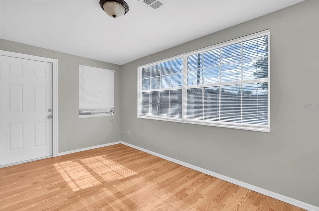 2446 Chancery Dr, Tarpon Springs FL  34690-3917 exterior