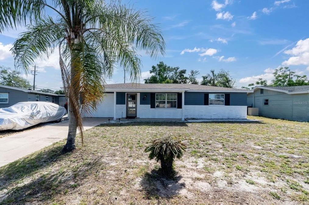 2446 Chancery Dr, Tarpon Springs FL  34690-3917 exterior