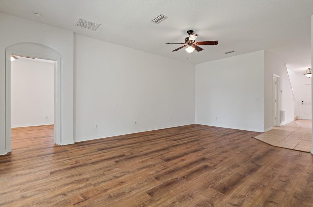 12814 Cattail Shore Ln, Riverview FL  33579-4070 exterior