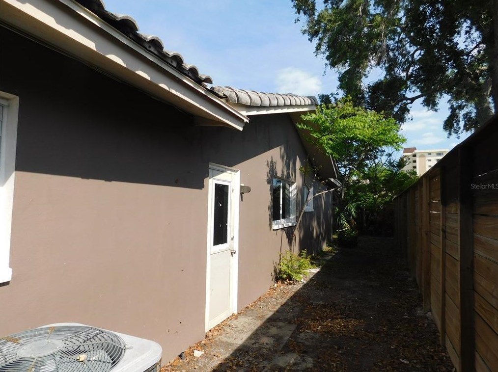 11548 48th Ave, Saint Petersburg, FL 33708-2712