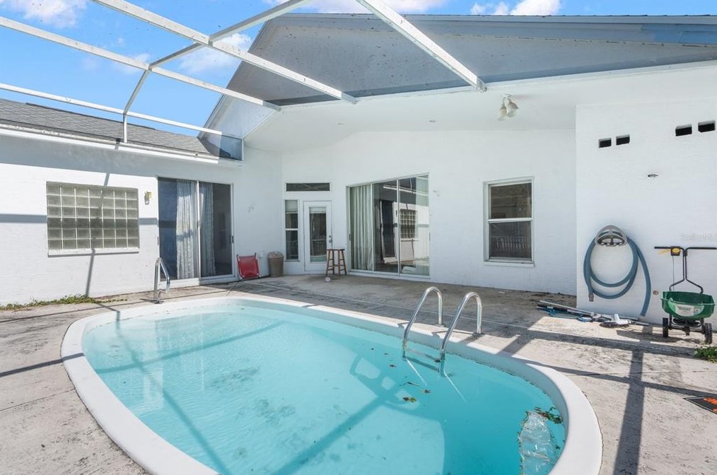 8013 Thatch Ter, Port Richey, FL 34667-7135