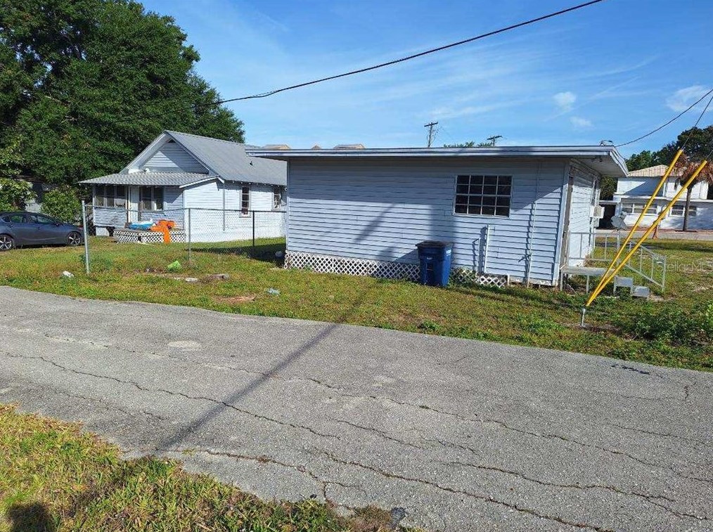 641 Lemon Ave, Sebring, FL 33870-6916