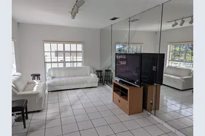 1107 W Coral Street, Tampa, FL 33602 - Photo 8