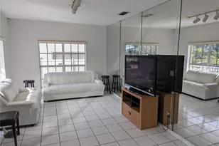 1107 W Coral St, Tampa, FL 33602 - Photo 8