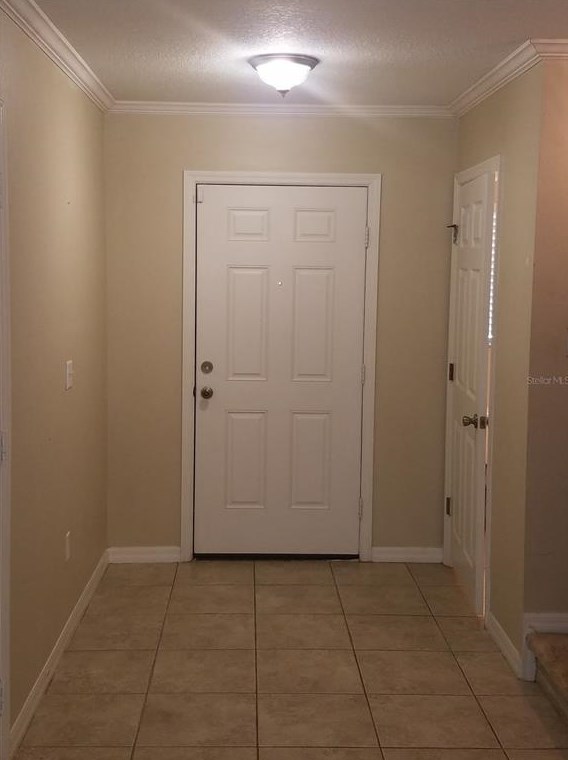 2403 Hibiscus Bay Ln, Brandon, FL 33511