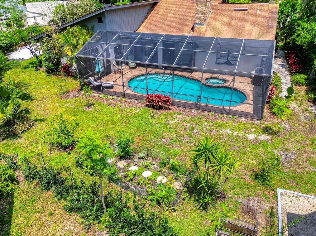 403 Sandpine Ct, Brandon, FL 33511-8038