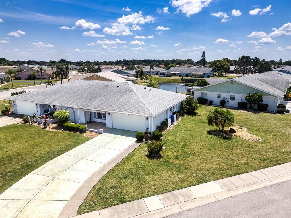 302 Green Manor Dr, Ruskin, FL 33573-5815