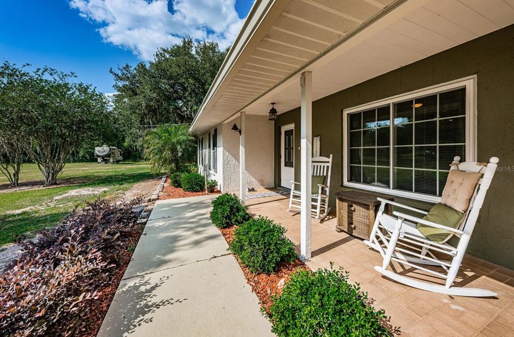4522 Horseshoe Lake Way, Plant City FL  33565-5386 exterior