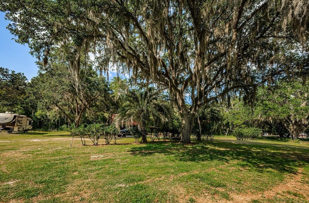 4522 Horseshoe Lake Way, Plant City FL  33565-5386 exterior