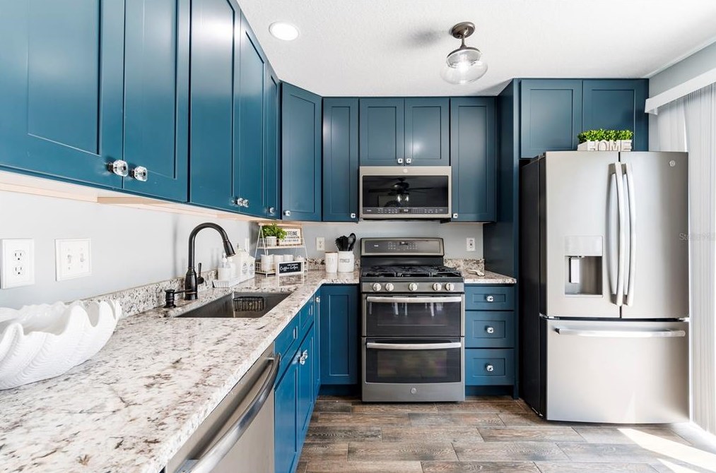 6158 Kiteridge Dr, Lithia FL  33547-5849 exterior