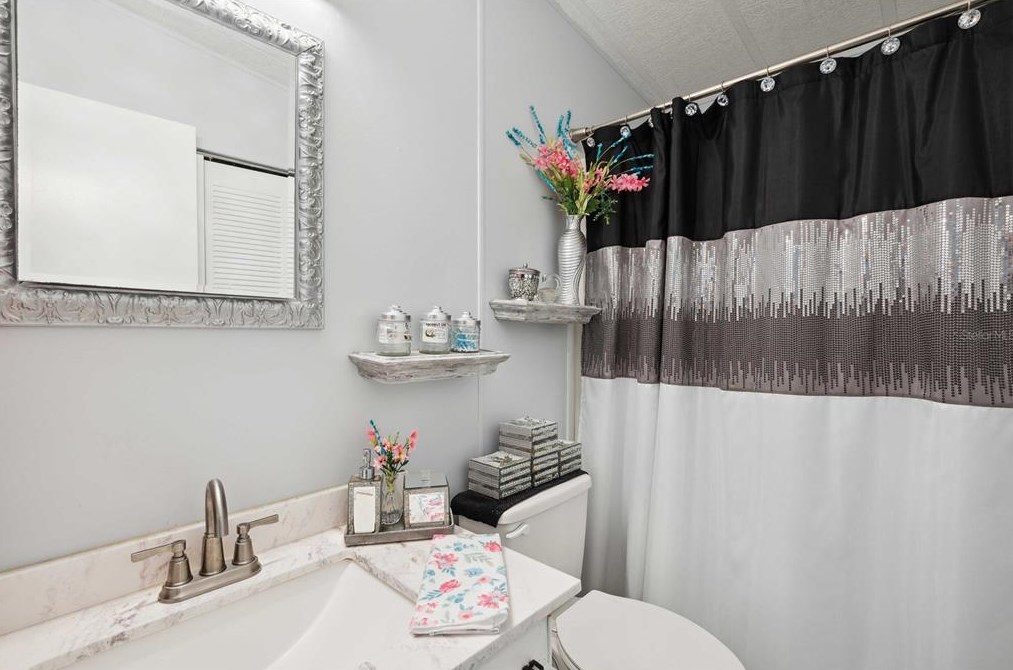 36341 Bonney Dr, Zephyrhills FL 33541-0784 exterior