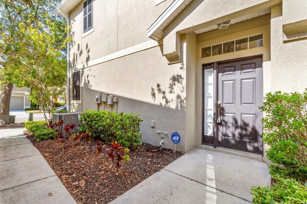 6717 Breezy Palm Dr, Riverview, FL 33578