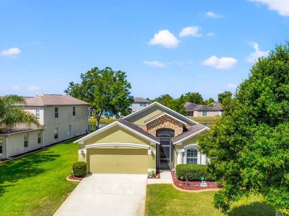6831 Pine Springs Dr, Zephyrhills, FL 33545-4817
