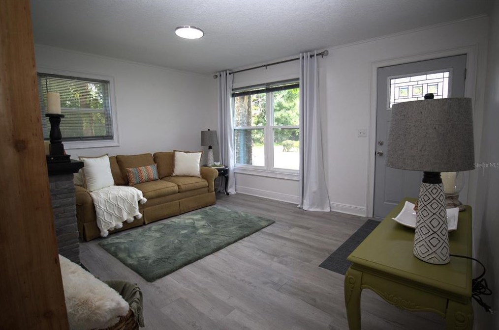 1925 Highland Park Blvd, Mount Dora, FL 32757-6416