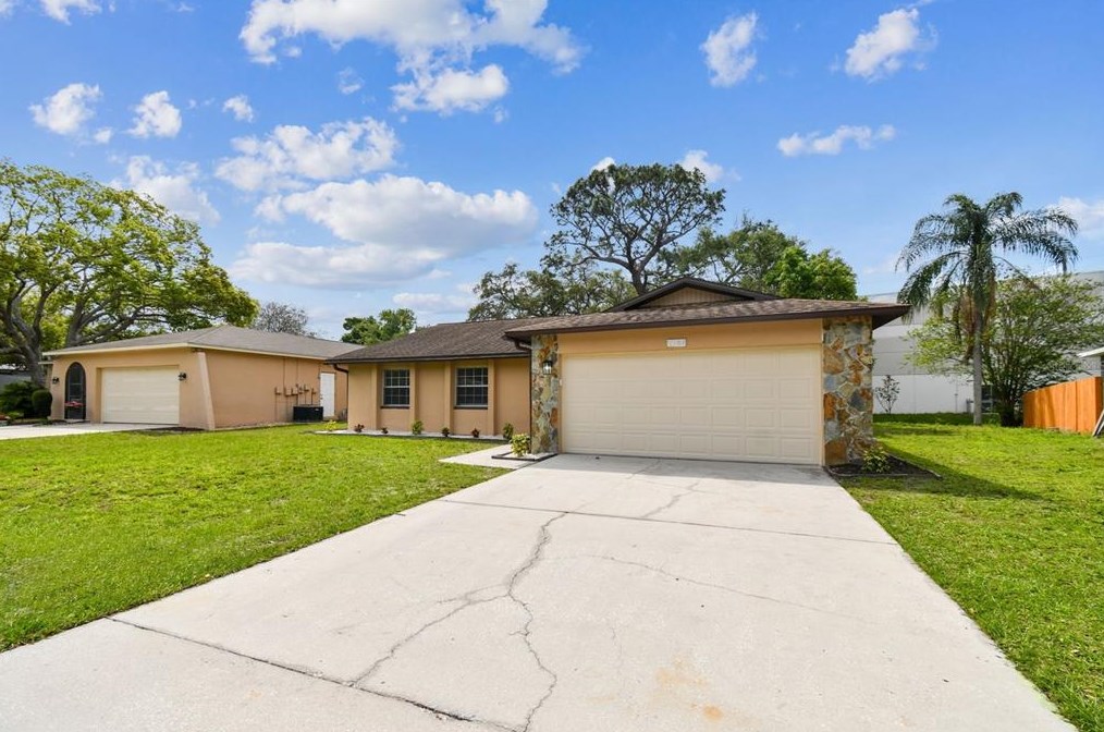 1381 Ohio Ave, Dunedin, FL 34698