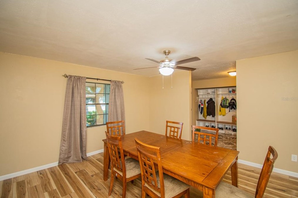 4805 Bugg Rd, Plant City FL  33567-2548 exterior