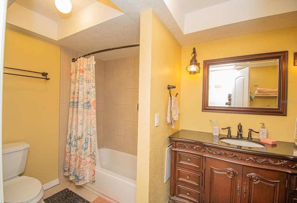 4805 Bugg Rd, Plant City FL  33567-2548 exterior