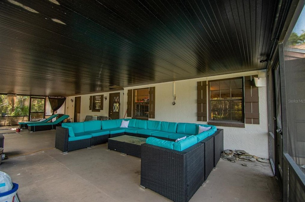 4805 Bugg Rd, Plant City FL  33567-2548 exterior