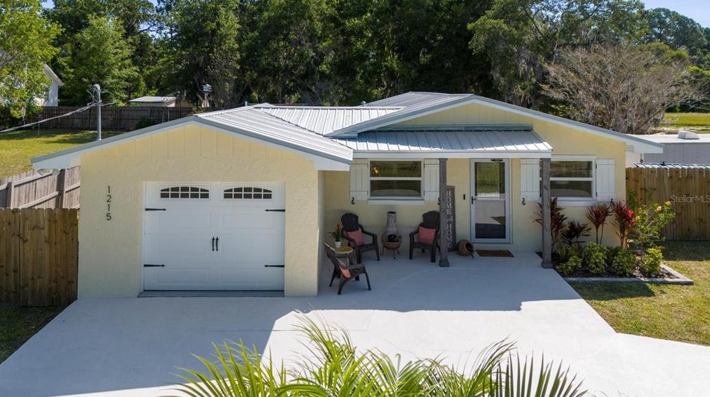 1215 Tatum Blvd, New Smyrna, FL 32168-9551