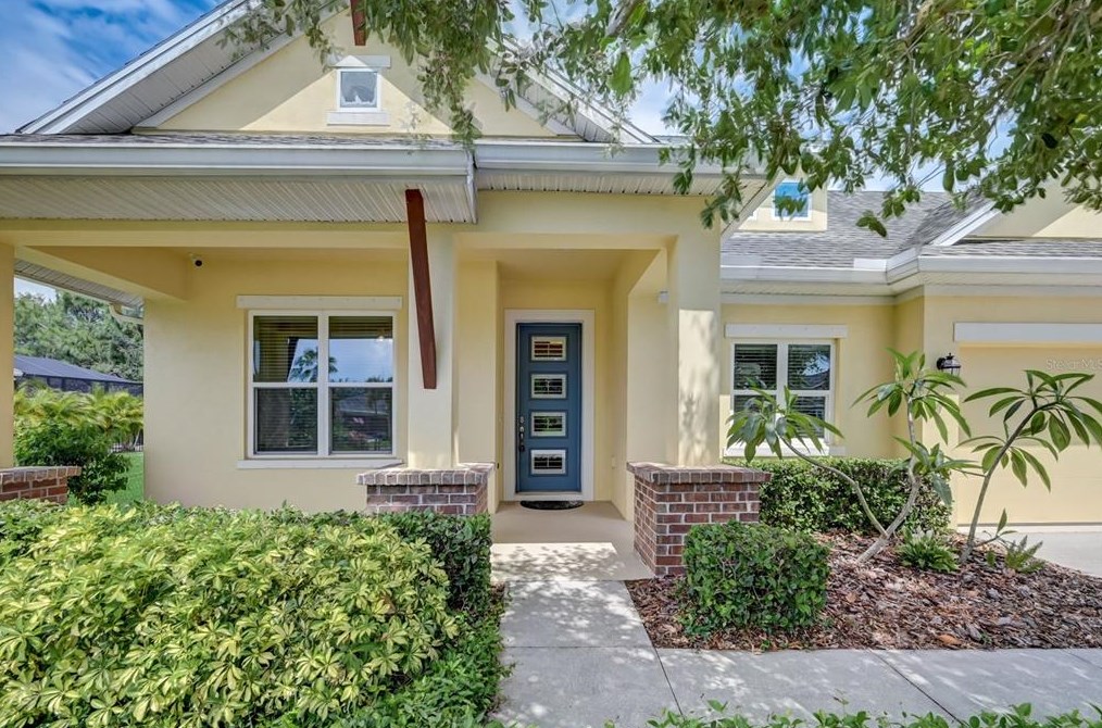 6619 Current Dr, Ruskin, FL 33572-1544