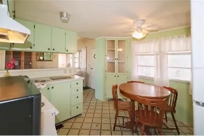 116 W Saint Johns Way, Apollo Beach, FL 33572 - Photo 8