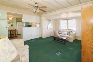 116 W St Johns Wy, Apollo Beach, FL 33572 - Photo 6