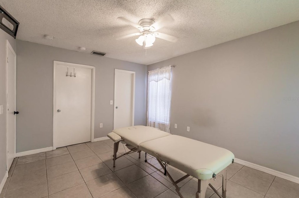 1838 1st Ave, Bradenton FL  34208-1404 exterior