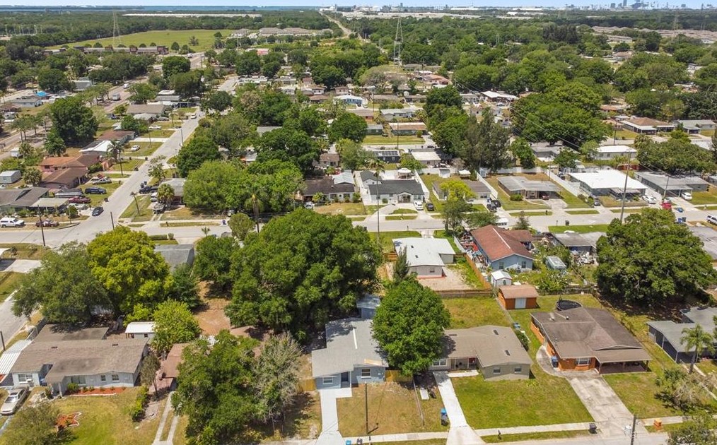 5207 84th St, Tampa FL 33619-7116 exterior