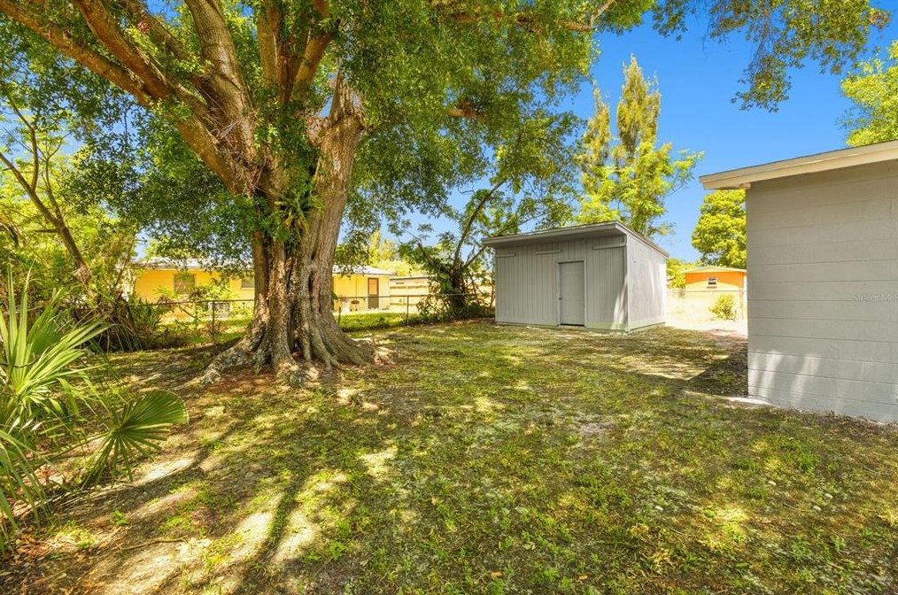 5207 84th St, Tampa FL 33619-7116 exterior