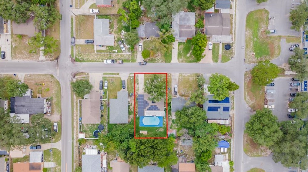 11205 Annette Ave, Tampa FL  33612-5710 exterior