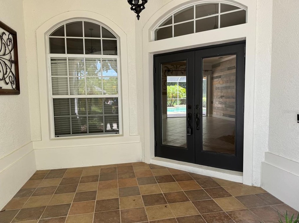 15106 Kestrelrise Dr, Lithia, FL 33547-4832