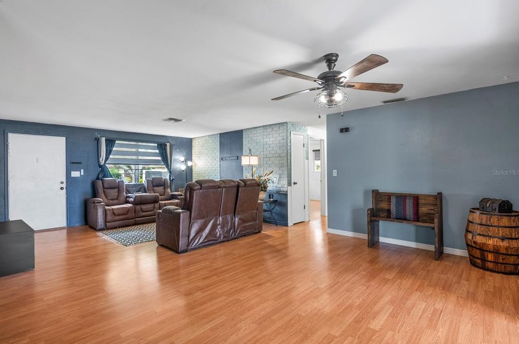 4323 Royal Oak Ln, New Port Richey, FL 34653-6626