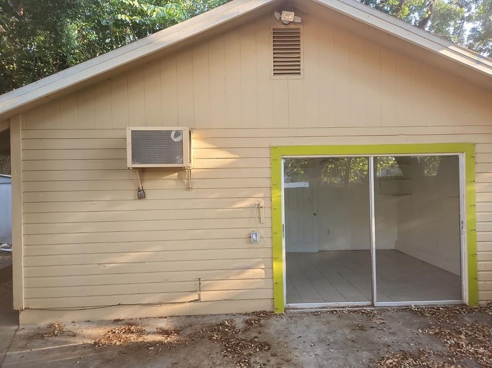 2305 19th Ave W, Bradenton, FL 34205