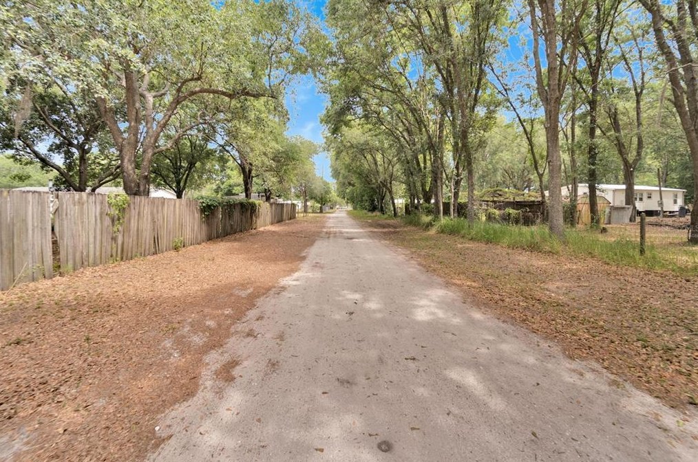 6029 Bob Head Rd, Plant City FL  33565-4916 exterior