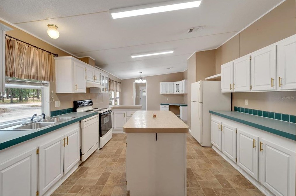 6029 Bob Head Rd, Plant City FL  33565-4916 exterior